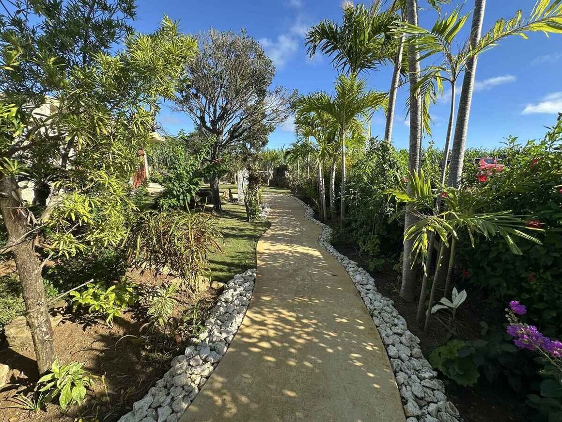 静かな集落の朝